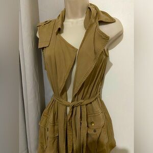 Lucky brand, long vest like new. Size xs